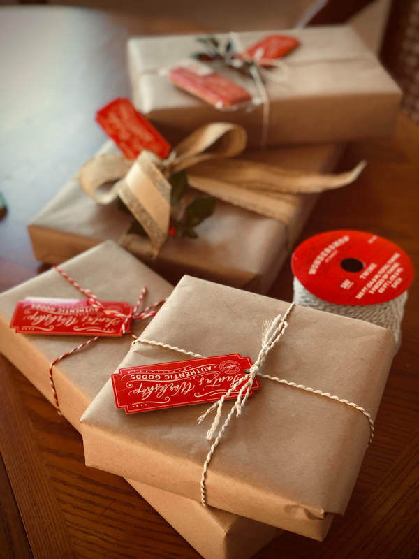 Sustainable Alternatives To Wrapping Paper